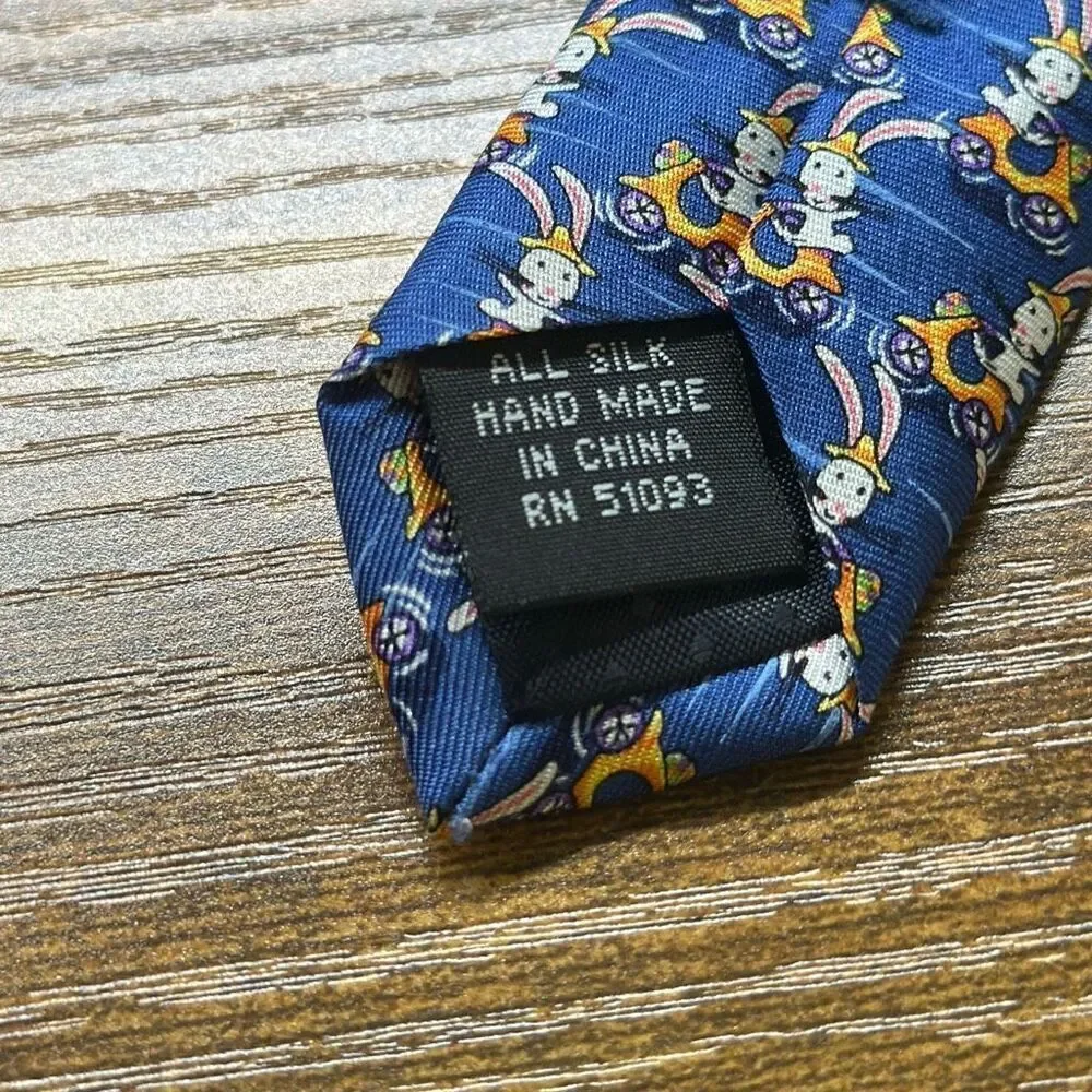Hallmark Holiday Traditions Bunny Rabbit Silk Tie‎ Necktie Riding Scooters MMG